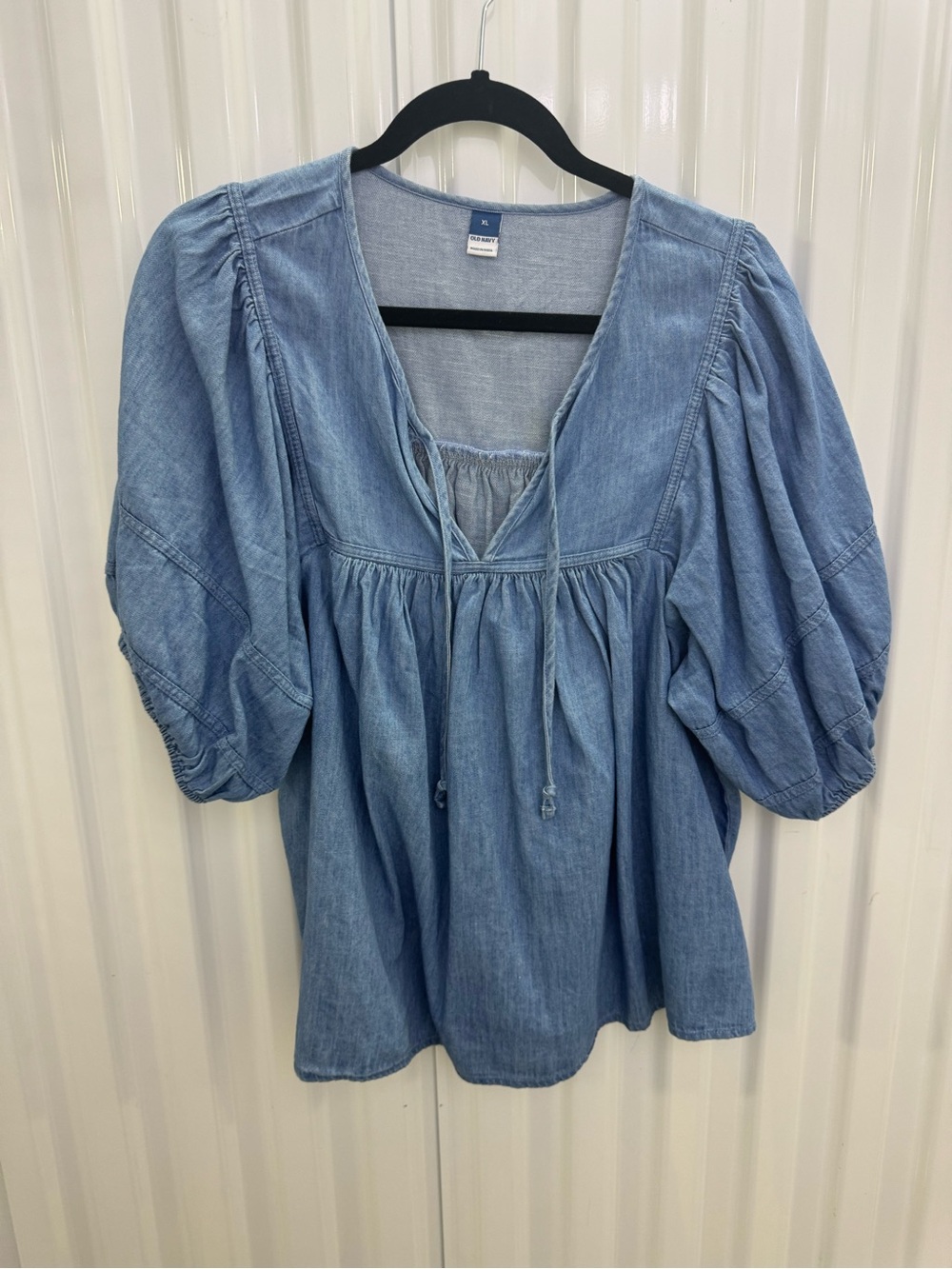 Old Navy Light Blue Denim Peasant Blouse with Puff Sleeves